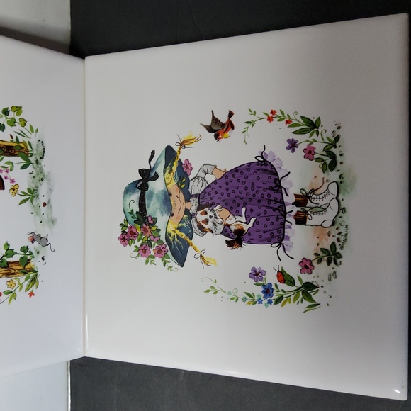 Bundle of two, VTG Hyalyn Tiles/Thivets. - Picture 2 of 8